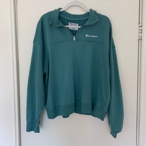 Champion long sleeve  sweatshirt green, very soft!